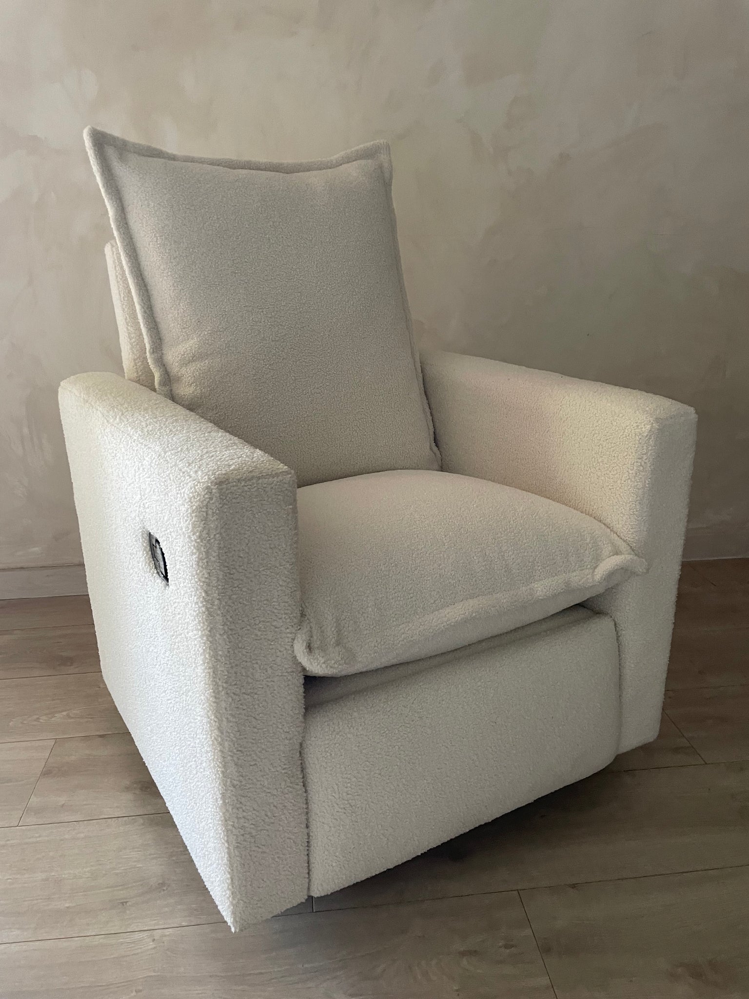 Silla Momy. Reclinomatic, Gira 360 y Mece