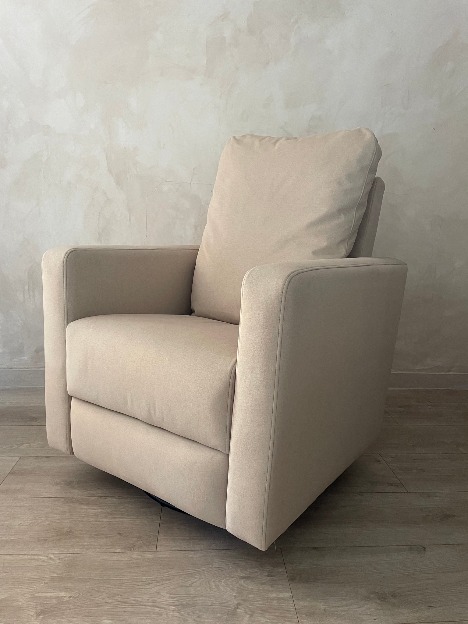 Silla Momy. Reclinomatic, Gira 360 y Mece