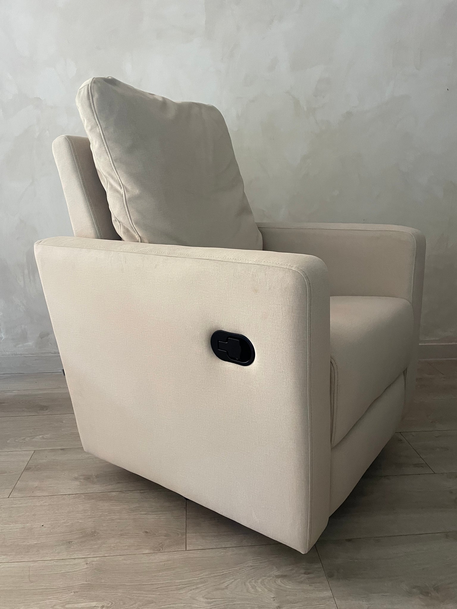 Silla Momy. Reclinomatic, Gira 360 y Mece