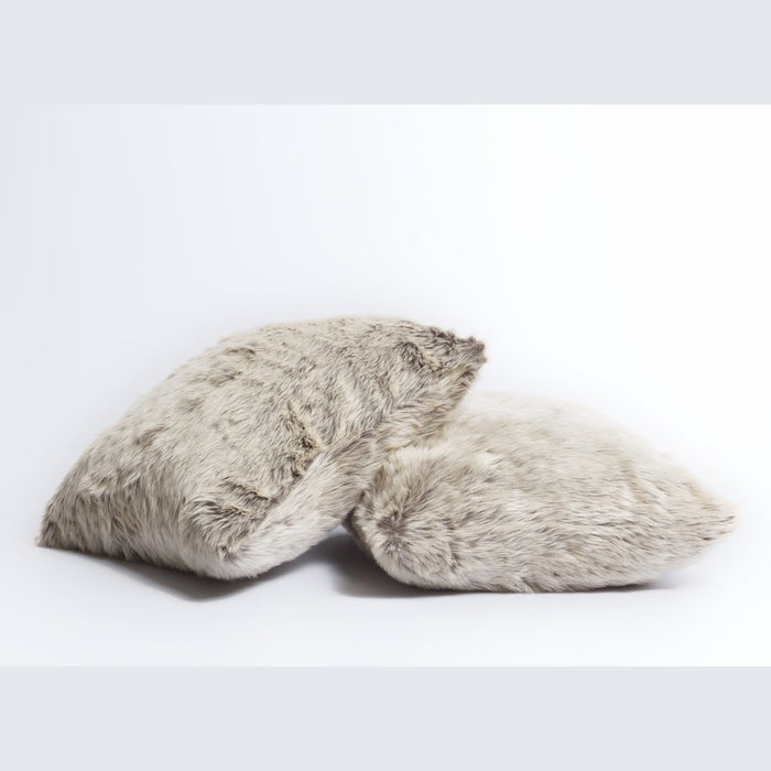 Coj&iacute;n Faux Fur Gris con Beige Coj&iacute;n (Con relleno) Hugga Colombia Cojines huggastore.myshopify.com Hugga Store